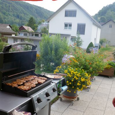 039 Der Grillmeister in Aktion